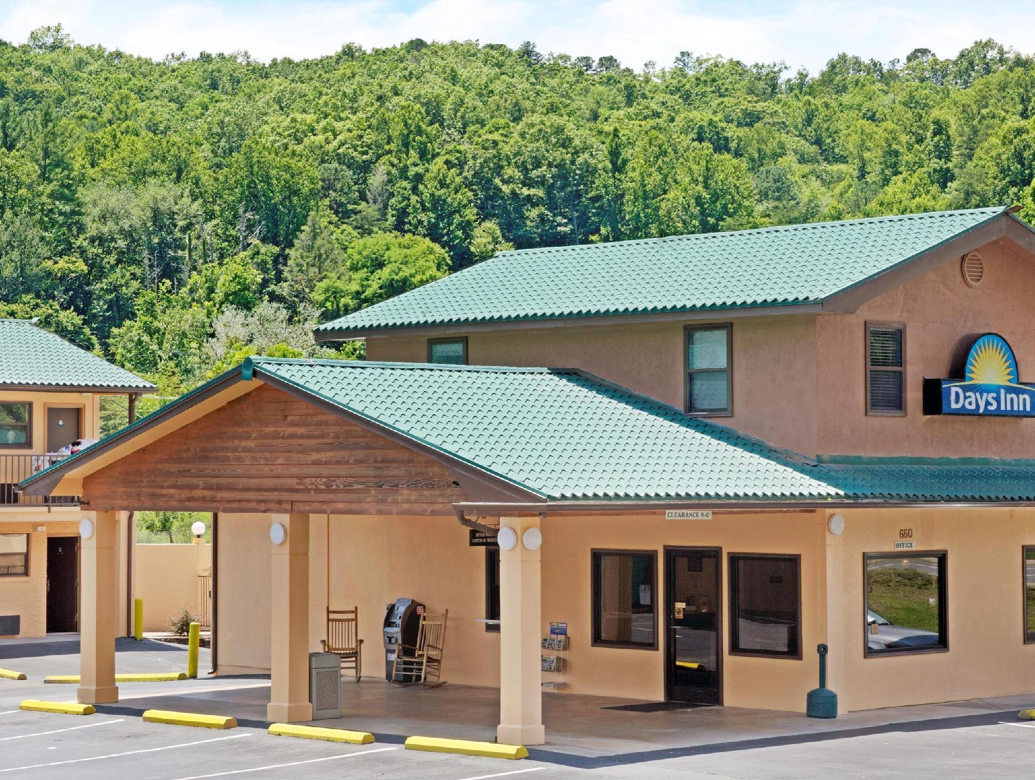 Days Inn By Wyndham Cherokee Near Casino Екстер'єр фото